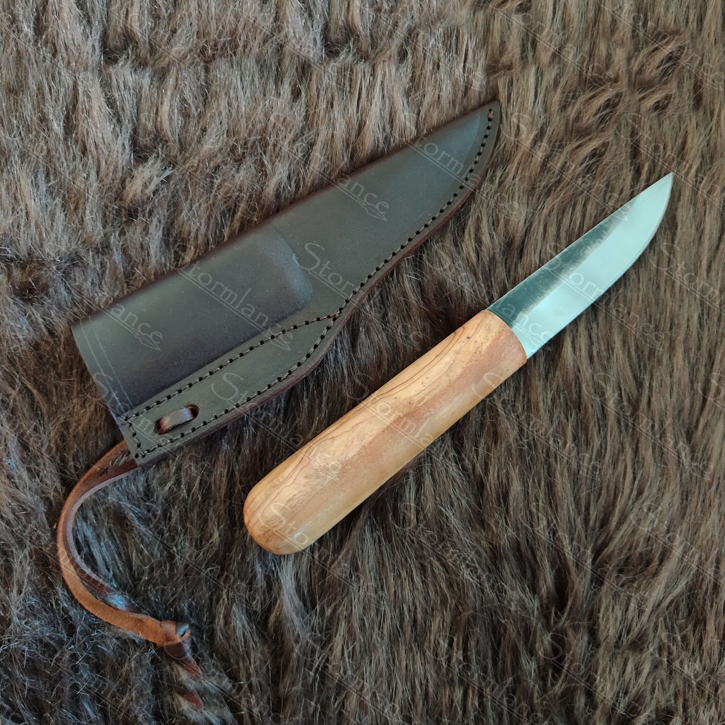 High-Carbon Knife, Oval Handle