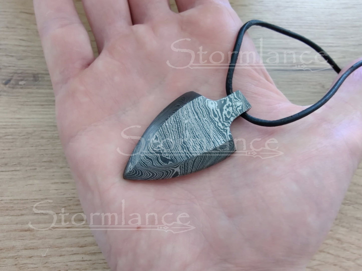 Arrowhead Pendant, Damascus Steel - Stormlance