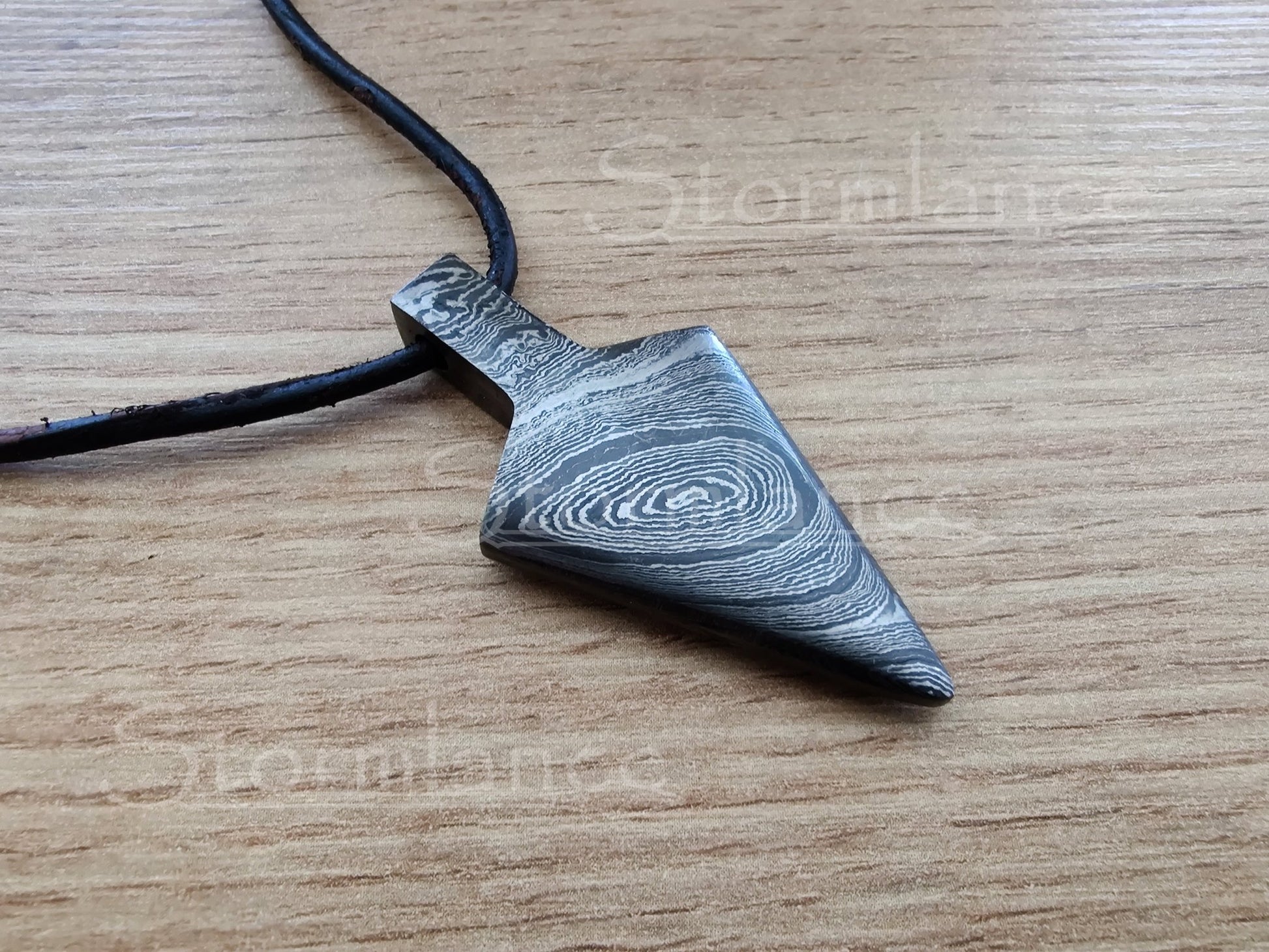 Arrowhead Pendant, Damascus Steel - Stormlance