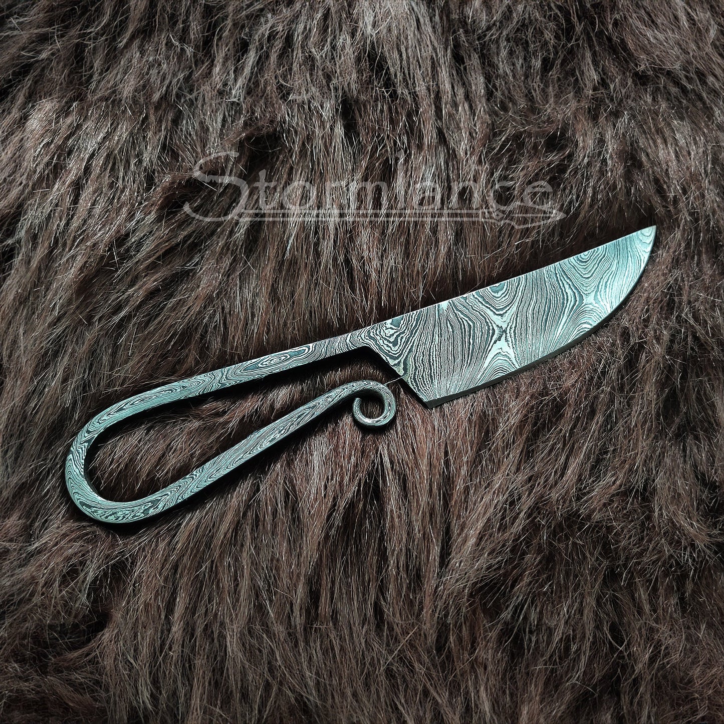 Hand - Forged Viking Krumkniv, Damascus Steel - Stormlance