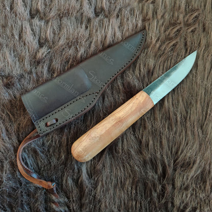 High-Carbon Knife, Oval Handle